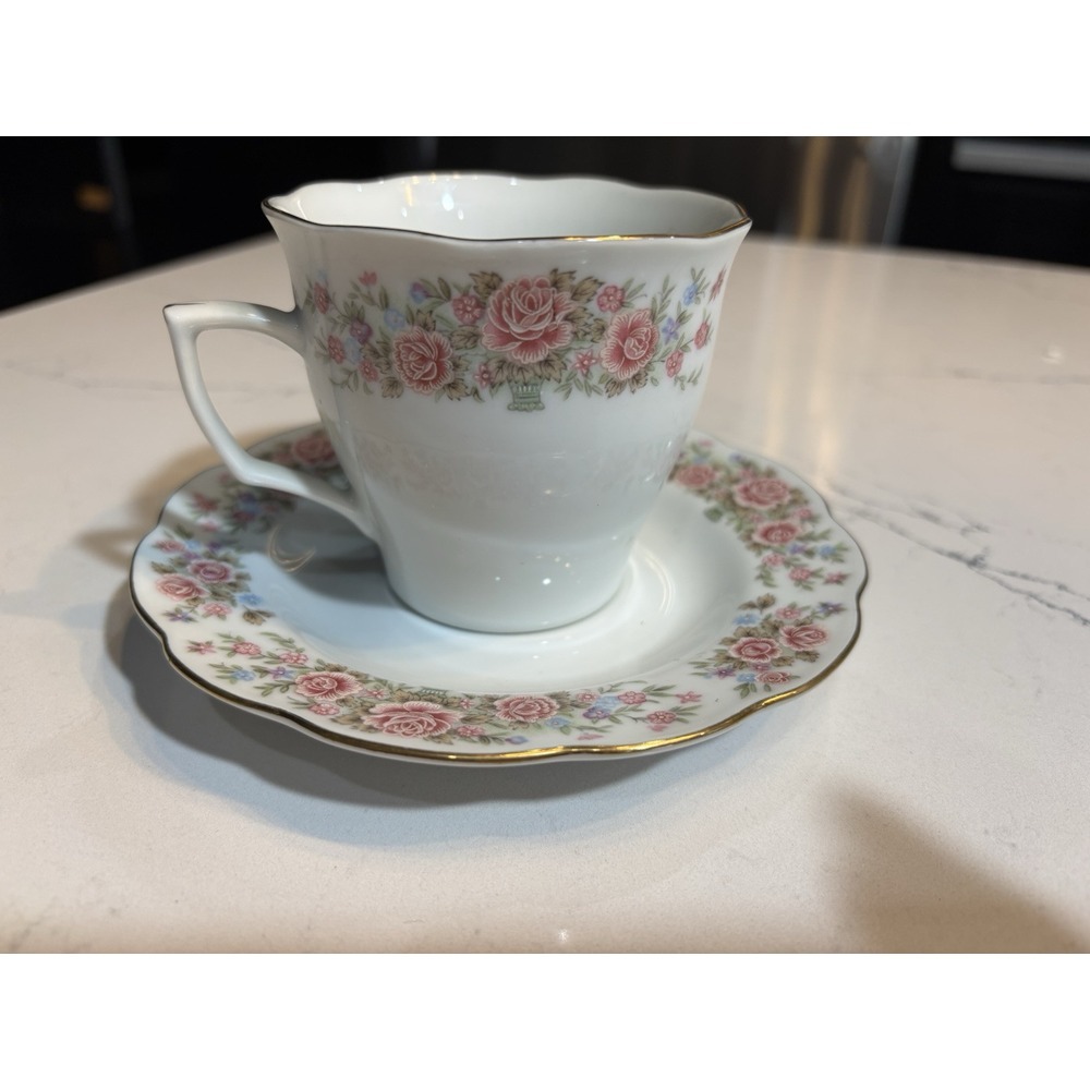 1 - Remington Fine China By Red‎ Sea Coffee Tea Cup & Saucer Gold Trim Rose